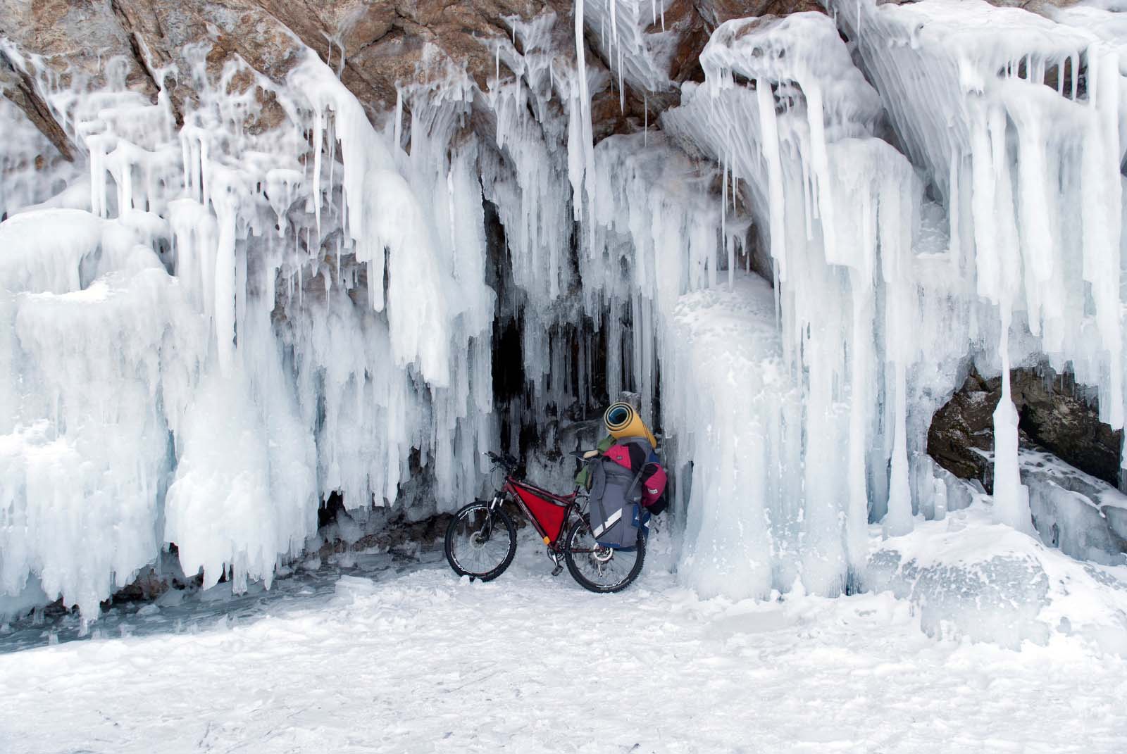 Некоторые гроты достаточно большие