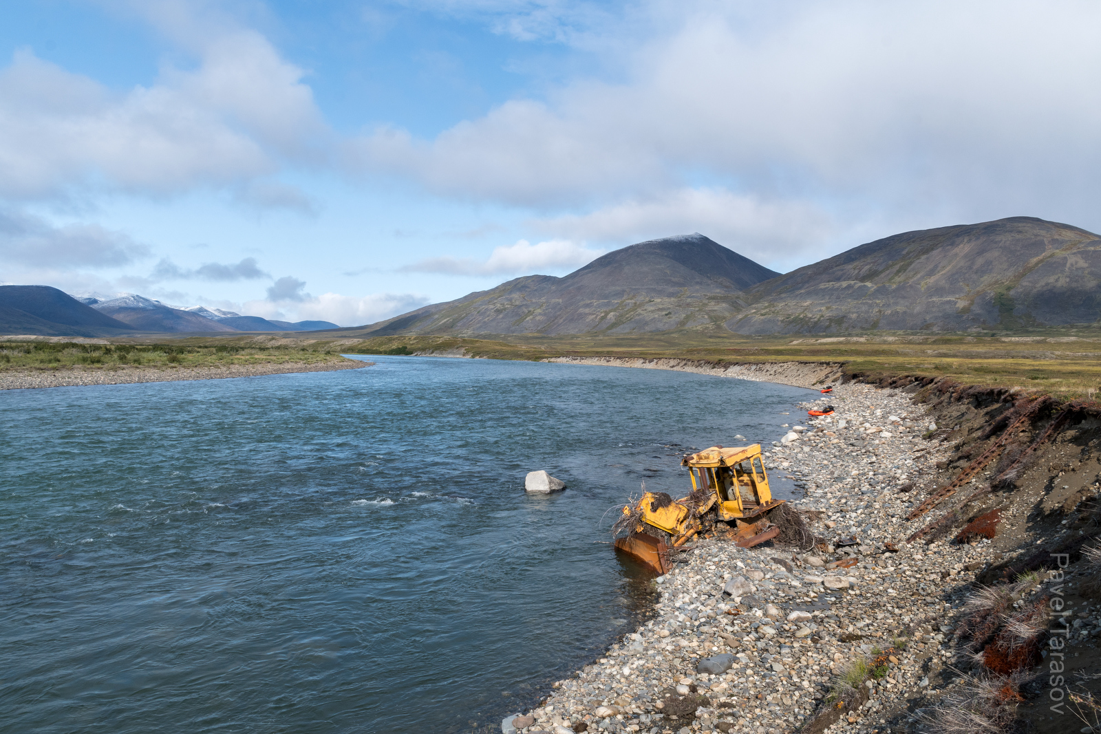 Еще один трактор, оставшийся на вечном приколе