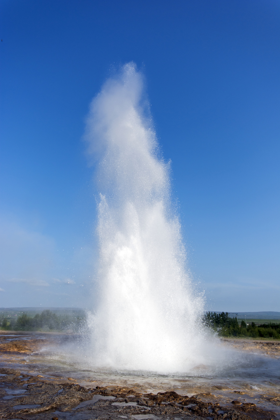Строккюр - самый большой и знаменитый гейзер Исландии