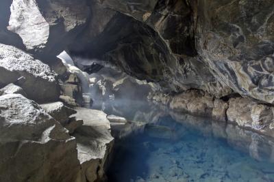 Горячие источники в пещере