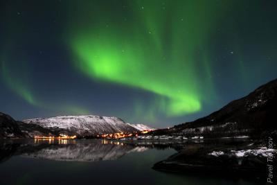 Северное сияние над морем