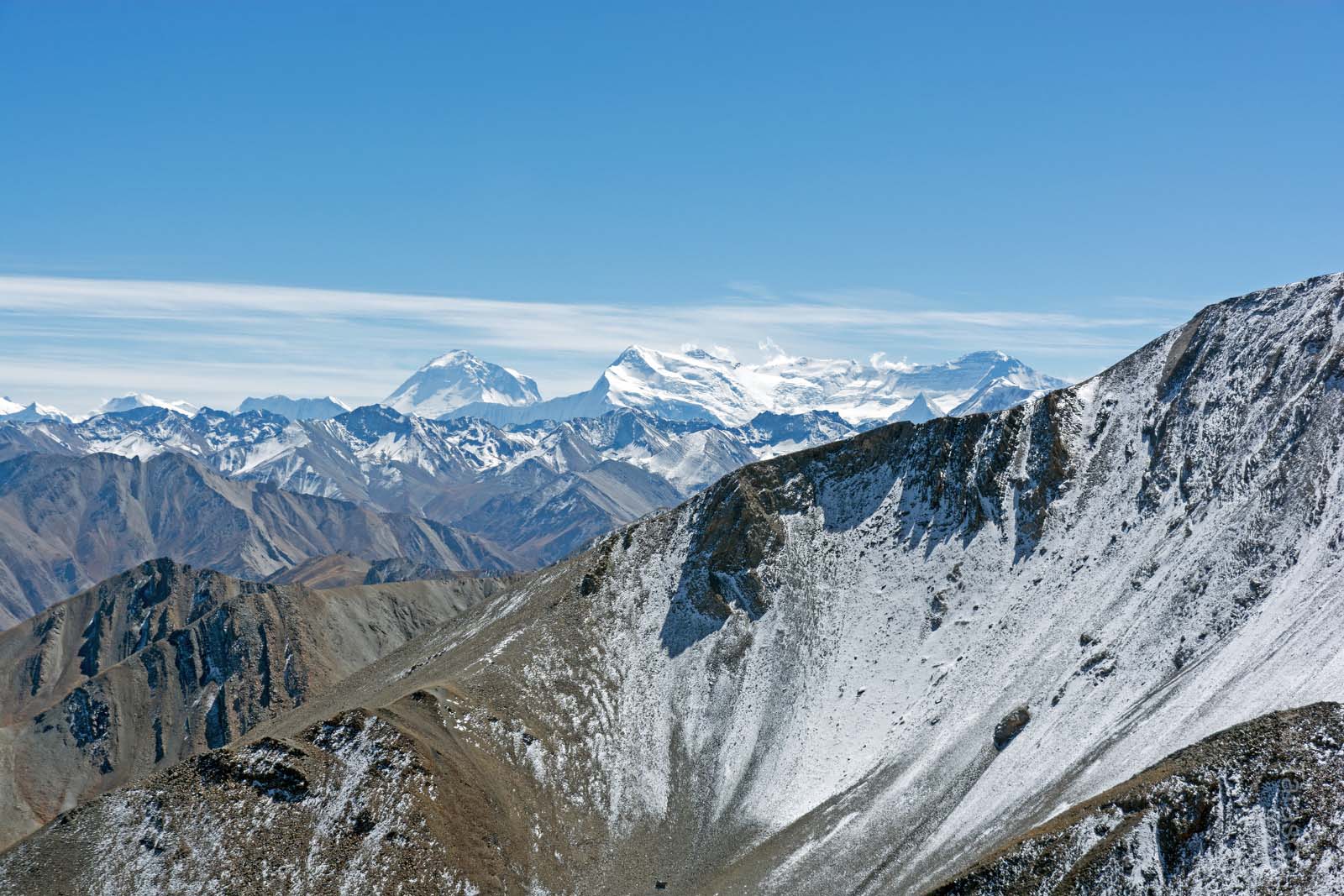 Вид на массив Дхаулагири. Высшая из них 8167 метров