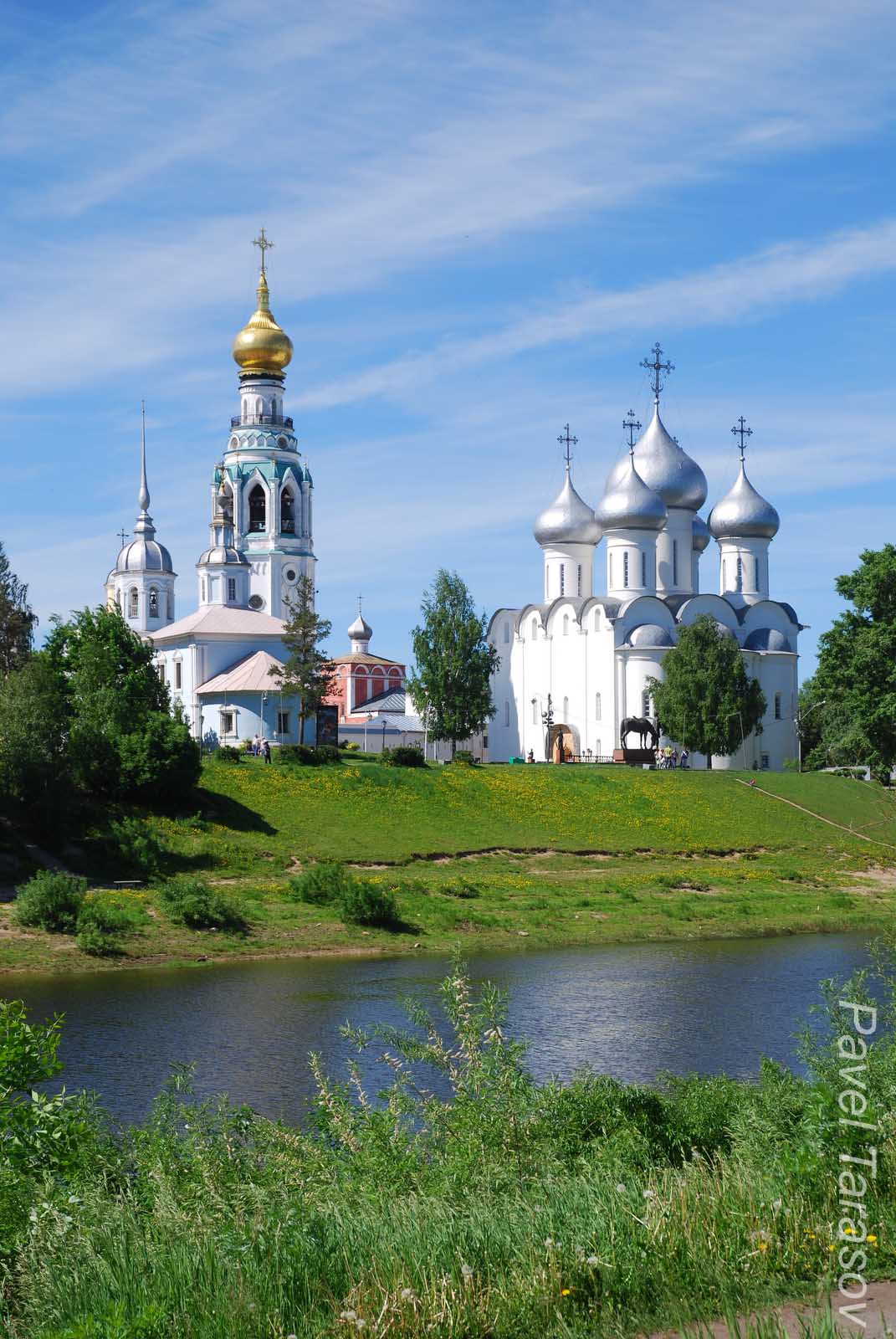 Центр вологды, вид с другого берега