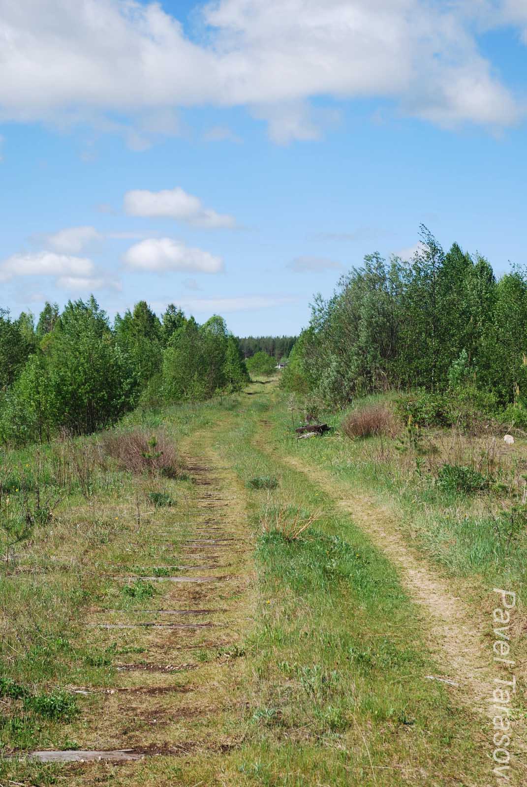Шпалы с железки сняли, увы,  не везде