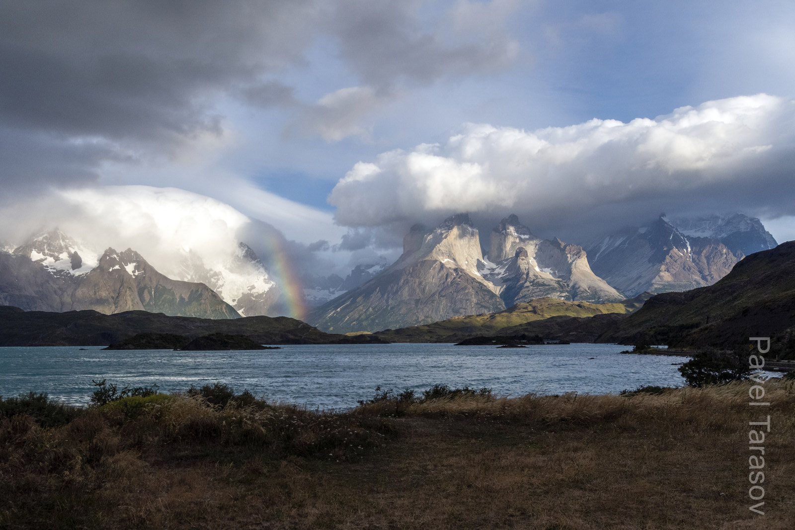 Самые крутые виды на Torres Del Paine открываются с южного берега Lago Pehoe