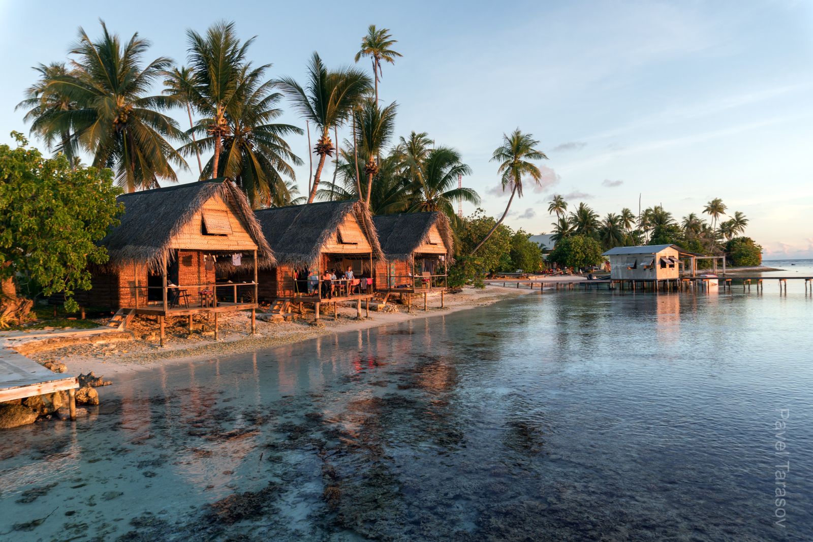 Я жил в левом бунгало